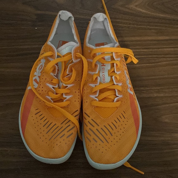 BRAND NEW HOKA CIELO X LD - Picture 2 of 3